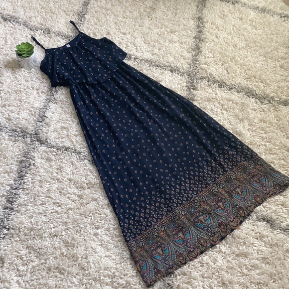 Xhilaration Dresses & Skirts - Maxi Dress Size Medium Xhilaration